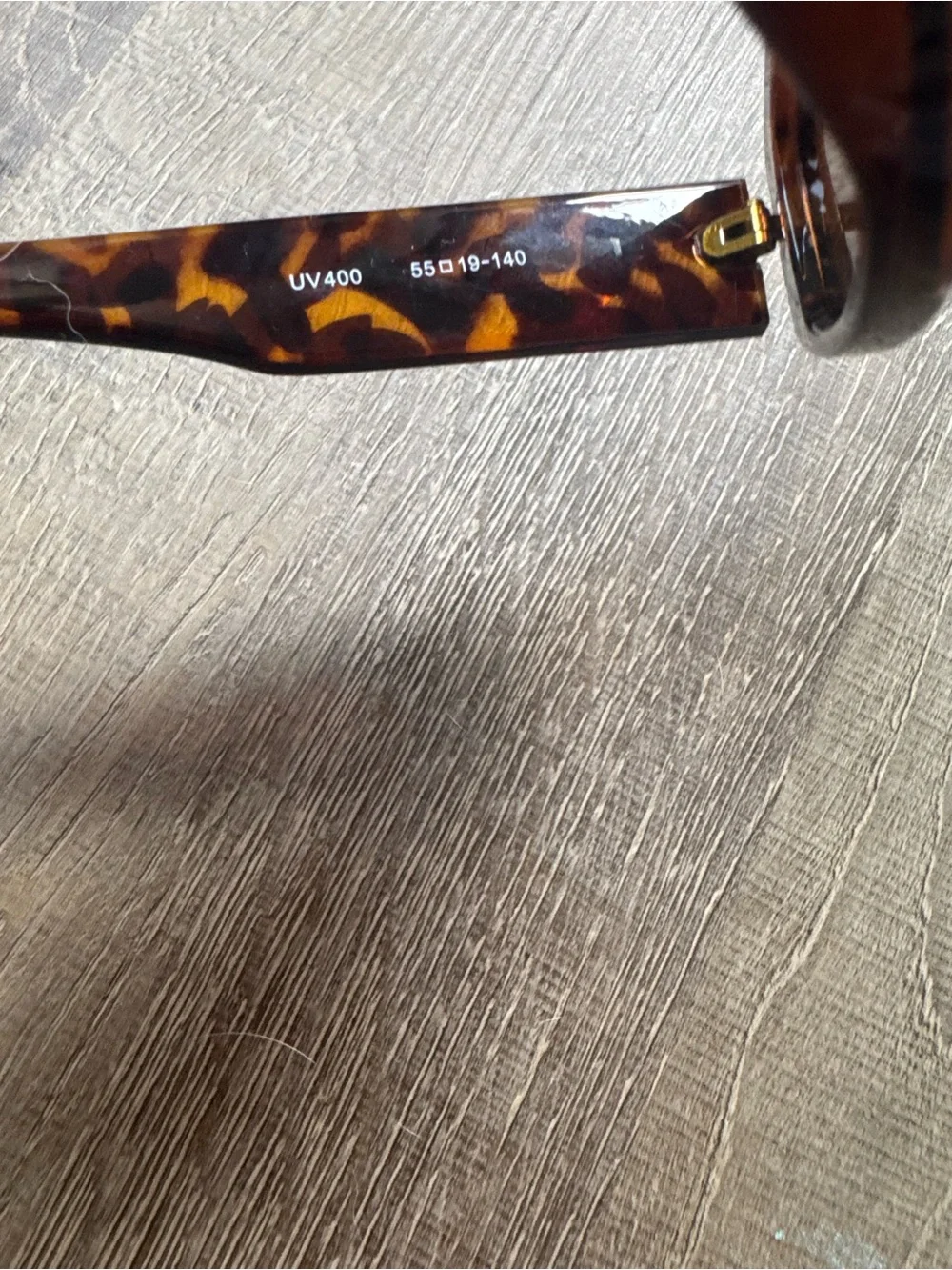 N/A stylish sunglasses